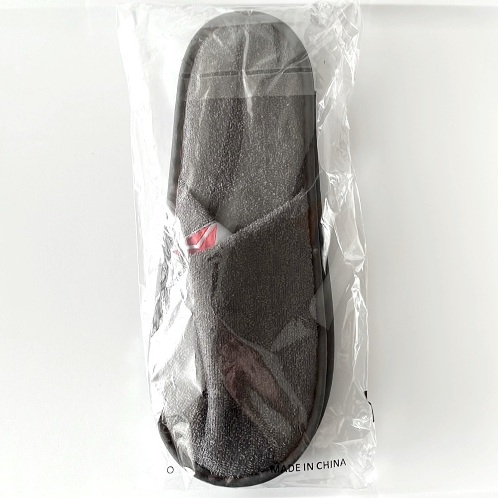 Unused delta airline amenity slippers